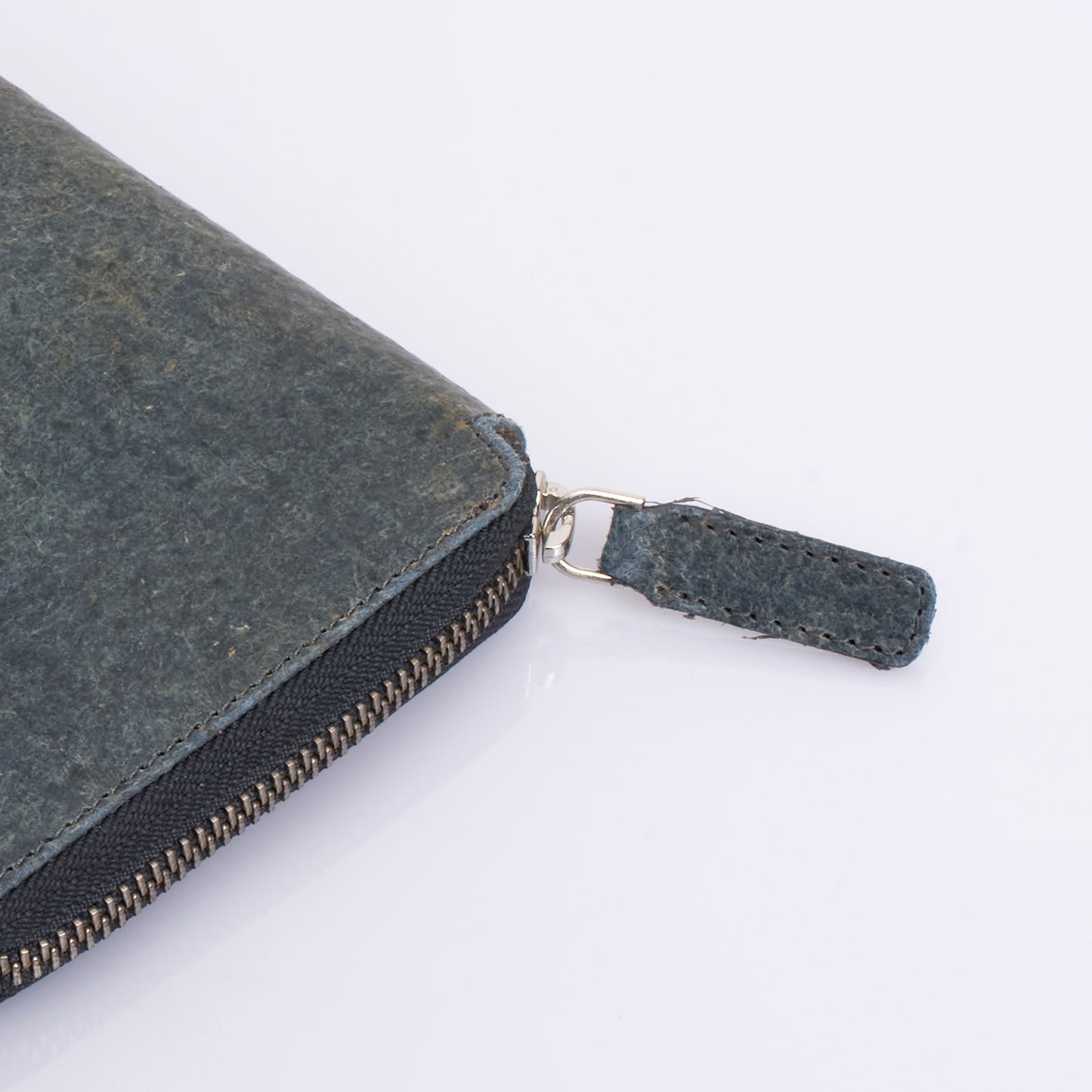 Tessa - Passport Wallet