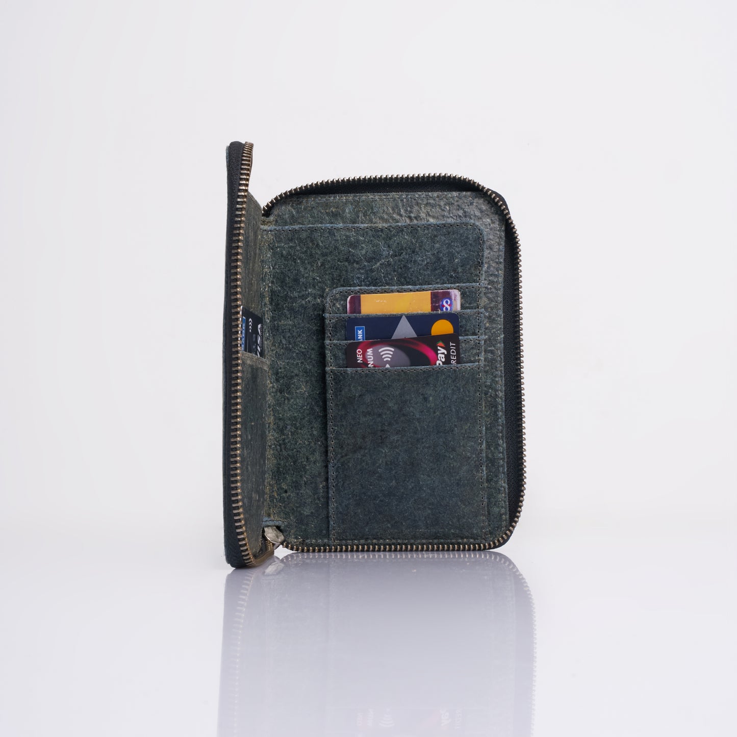 Tessa - Passport Wallet