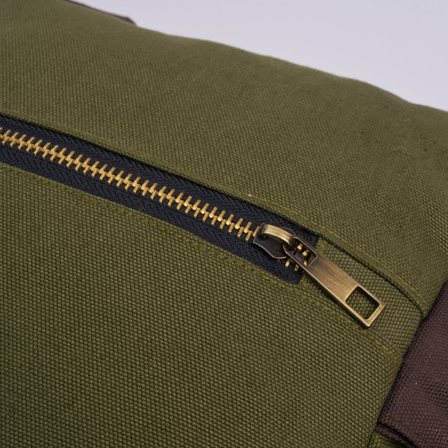 Tessa Green Duffle Bag – 40L Duck Canvas Weekend Travel Bag with Metal Zipper